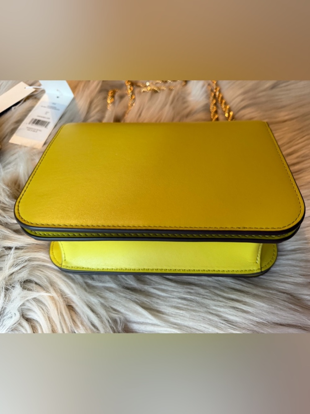 Tory Burch Small Eleanor Chain Crossbody with Gold Logo. - Picture 5 of 16